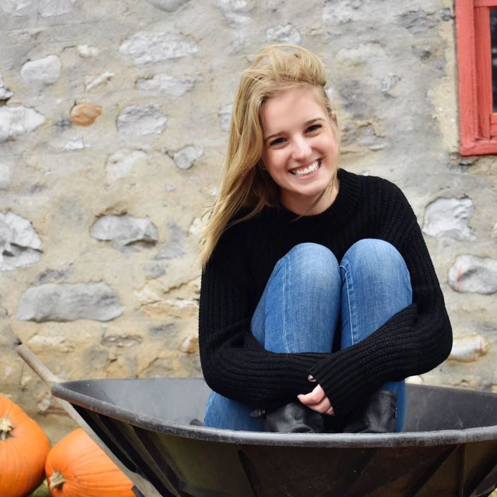 Meet your Posher, Nikki